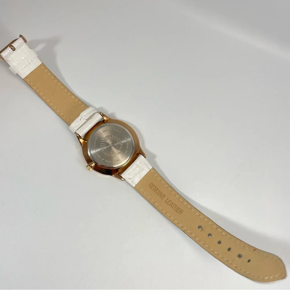 ANNE KLEIN WRIST WATCH GOLD TONE ROUND FACE WHITE LEATHER BAND EASY READ AK/3560